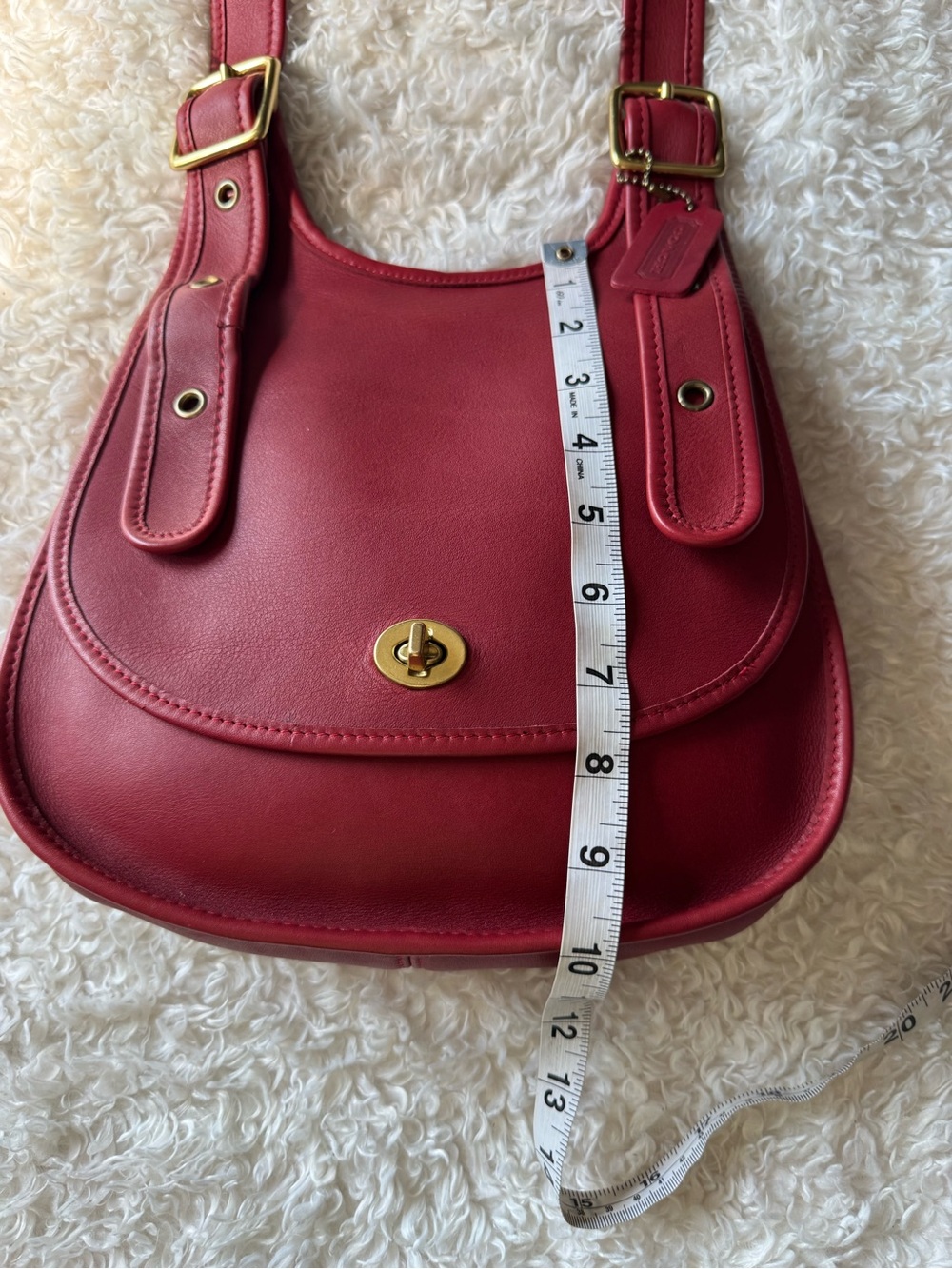 Vintage Coach Berkeley 9988 Red Leather Saddle Bag Brass Hardware Crossbody 90s - Picture 13 of 16